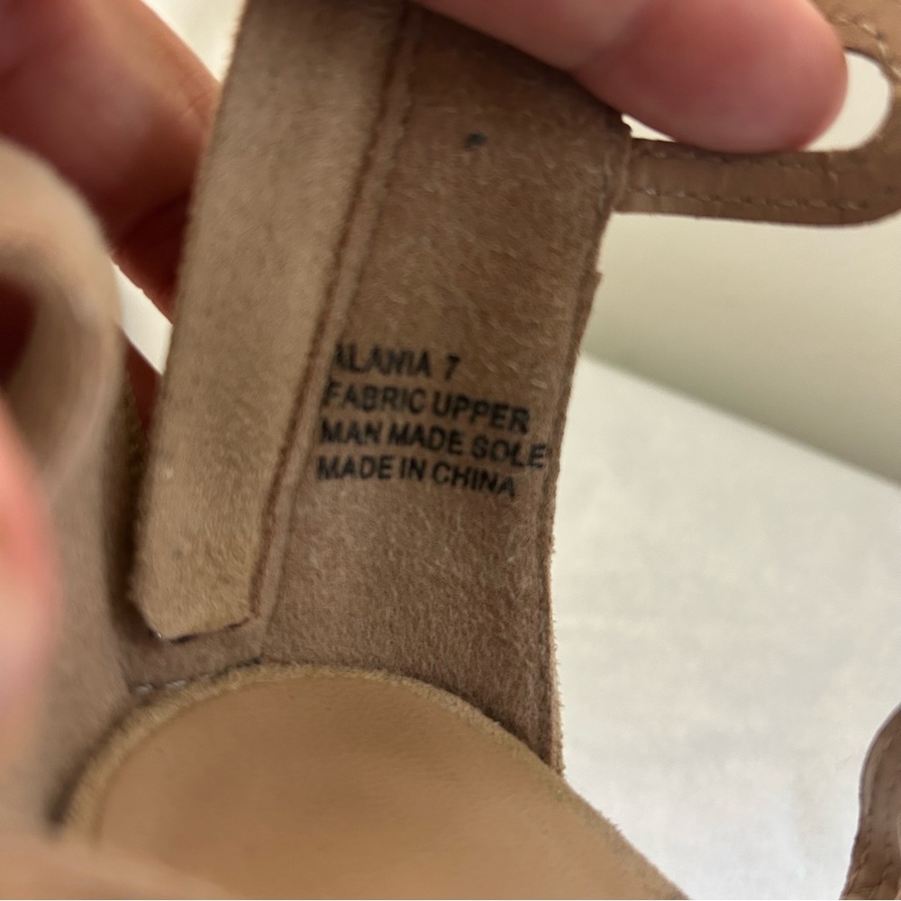 Zigi soho Elegant Tan Strappy Heels - Picture 5 of 5